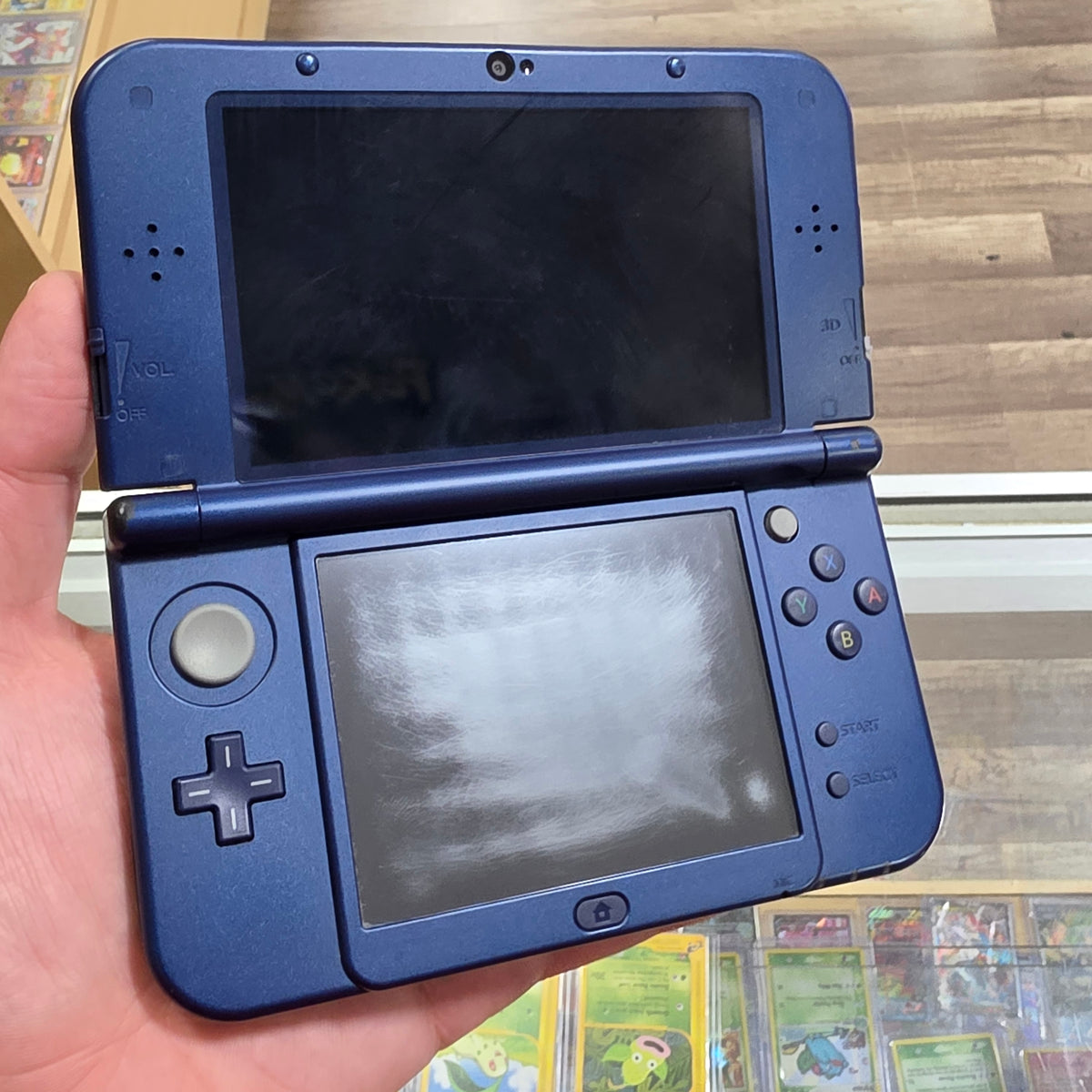 (A10) New Nintendo 3DS XL Handheld System (Blue) w/ Charger (Region Free)(JAPANESE TO US) (DIGITAL GAMES) (TOP IPS) (Okay Condition Bottom Screen)