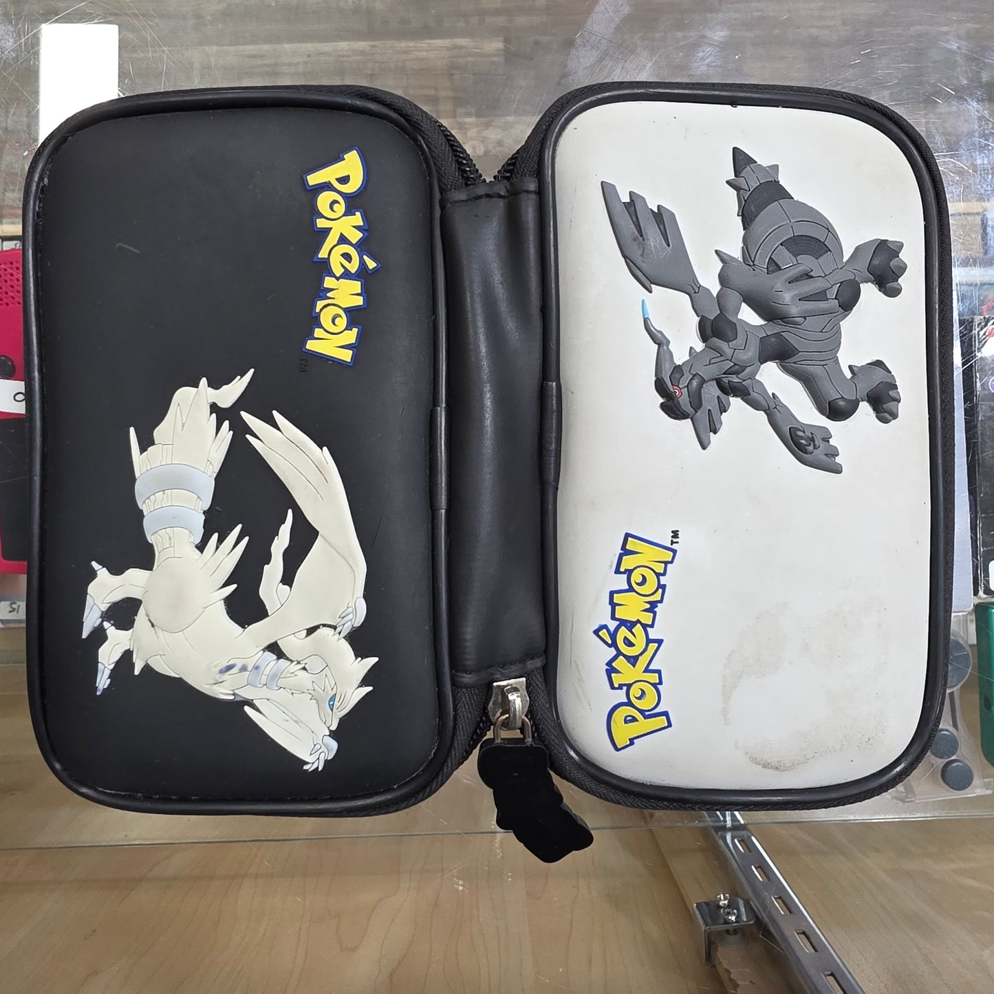 Pokémon Black and White Reshiram and Zekrom Nintendo DS Case