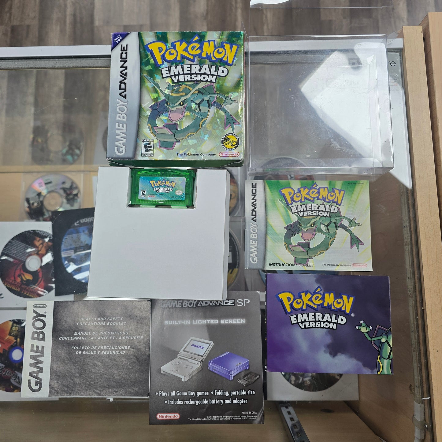 Pokémon Emerald Authentic with Box Protector CIB (Dry Battery)