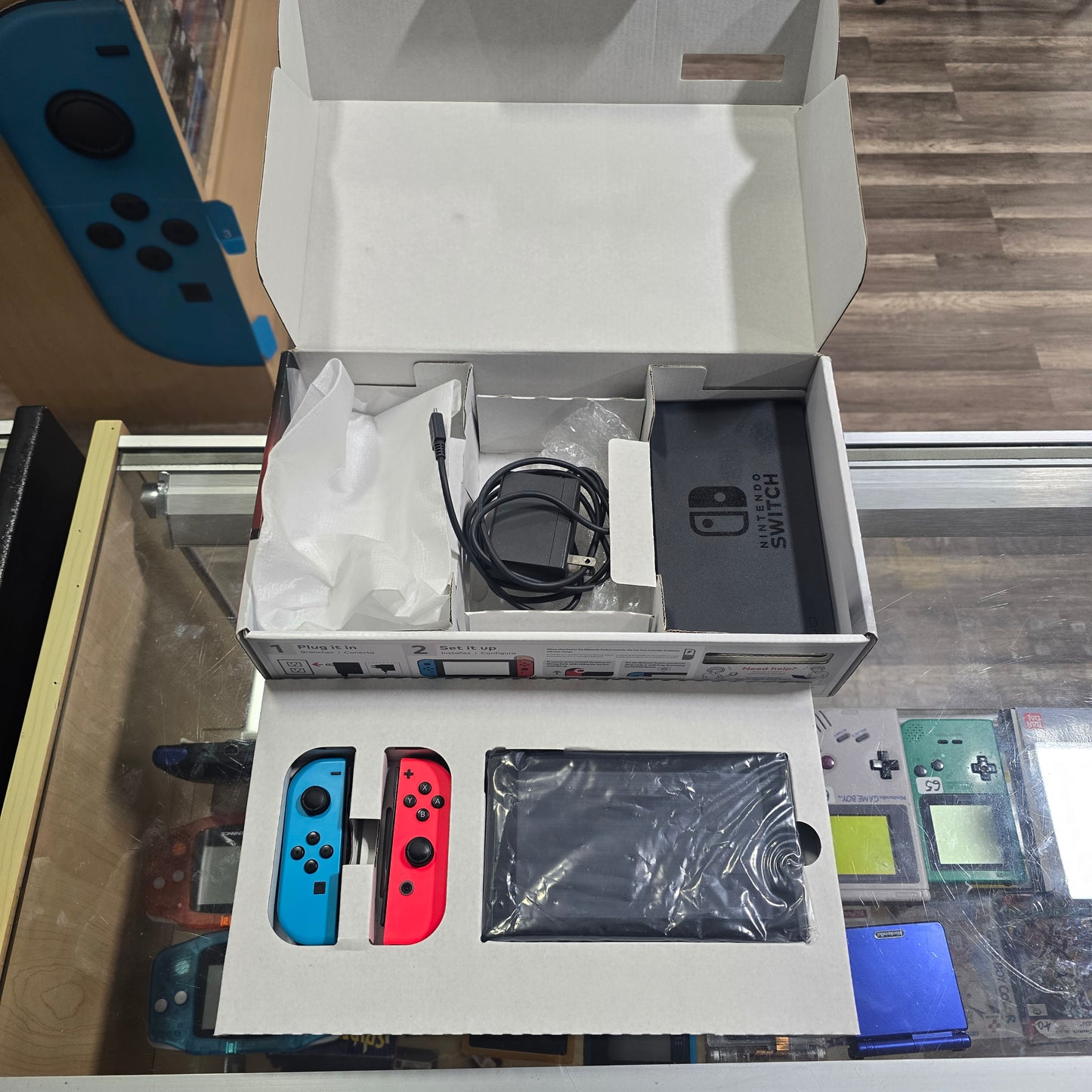 Nintendo Switch with Blue and Red Joy-con Nintendo Switch