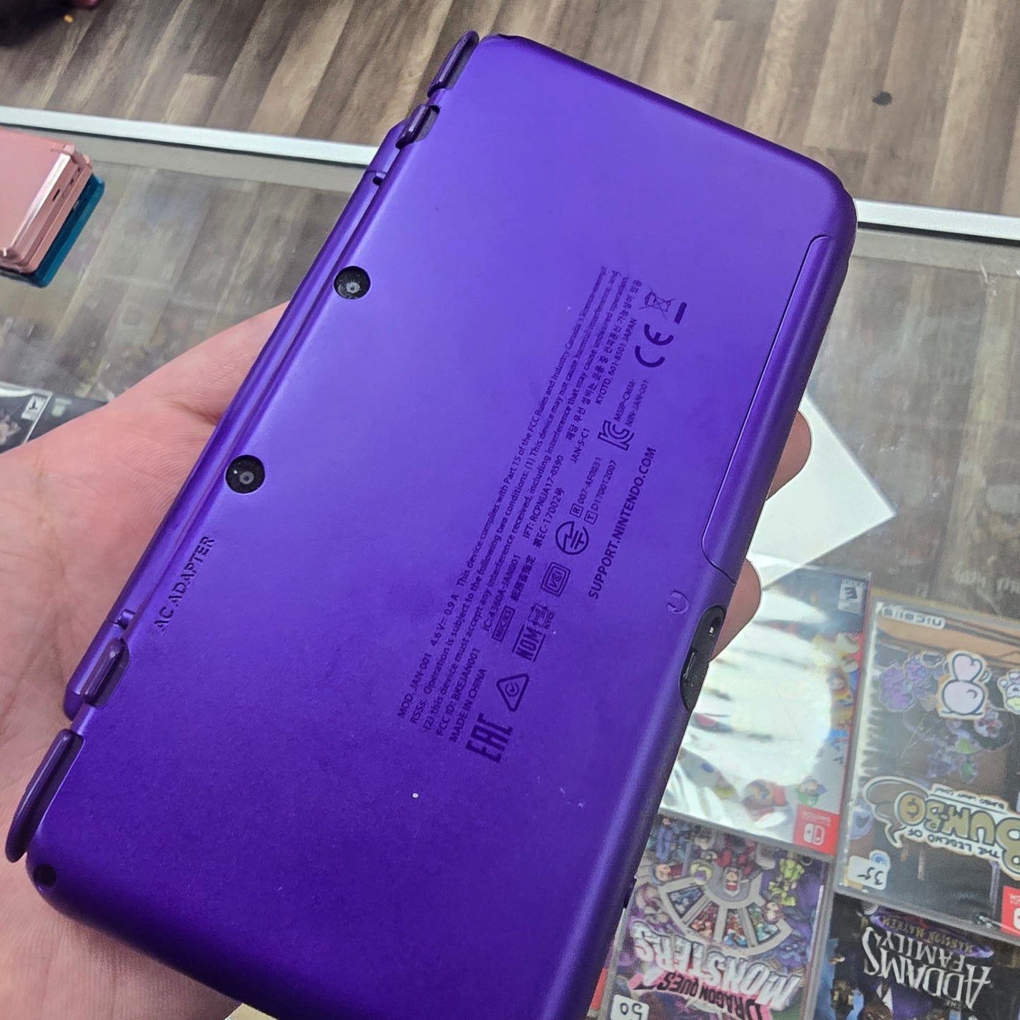 Purple Nintendo 2DS XL Handheld System with Charger (CHECK PHOTOS)