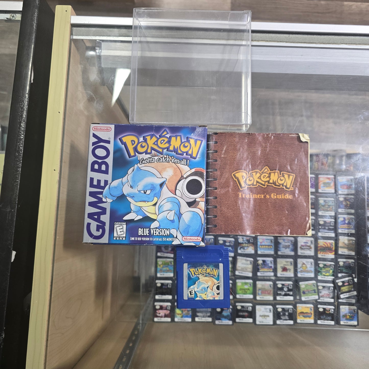 Pokémon Blue with Box and Manual  Nintendo Gameboy (Saves) (Authentic) (1st Print) with Box Protector
