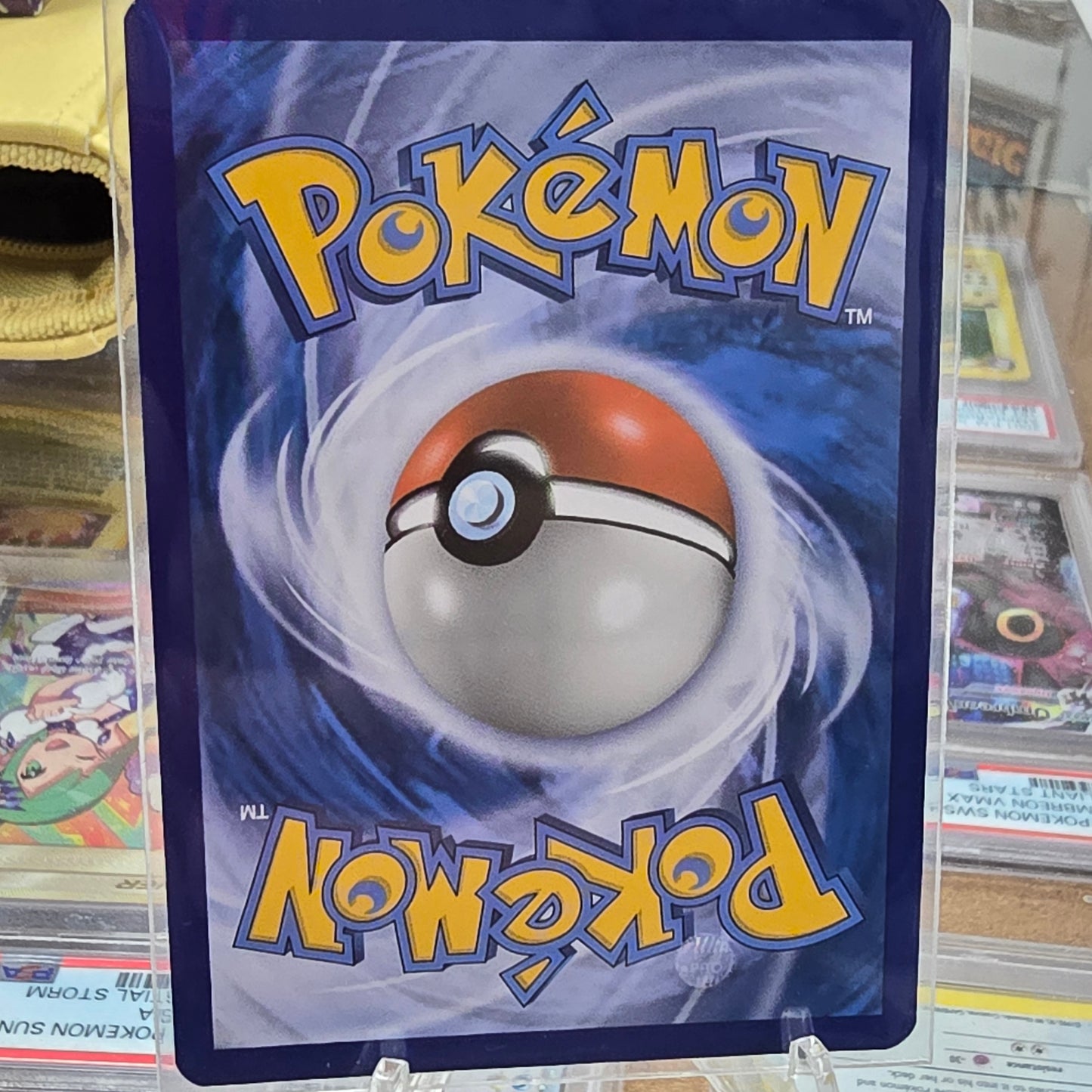 Pikachu - 28/73 (NM)