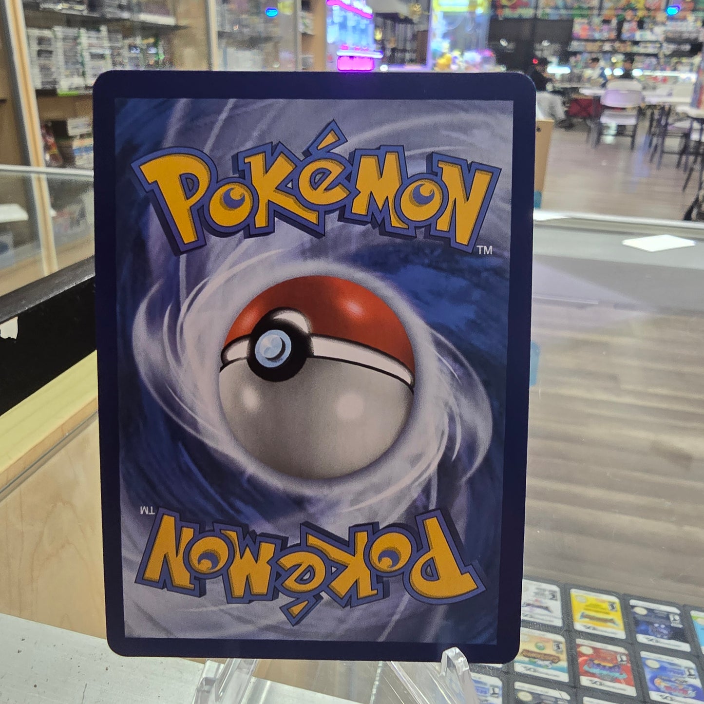 Umbreon V - SWSH09: Brilliant Stars Trainer Gallery (NM)