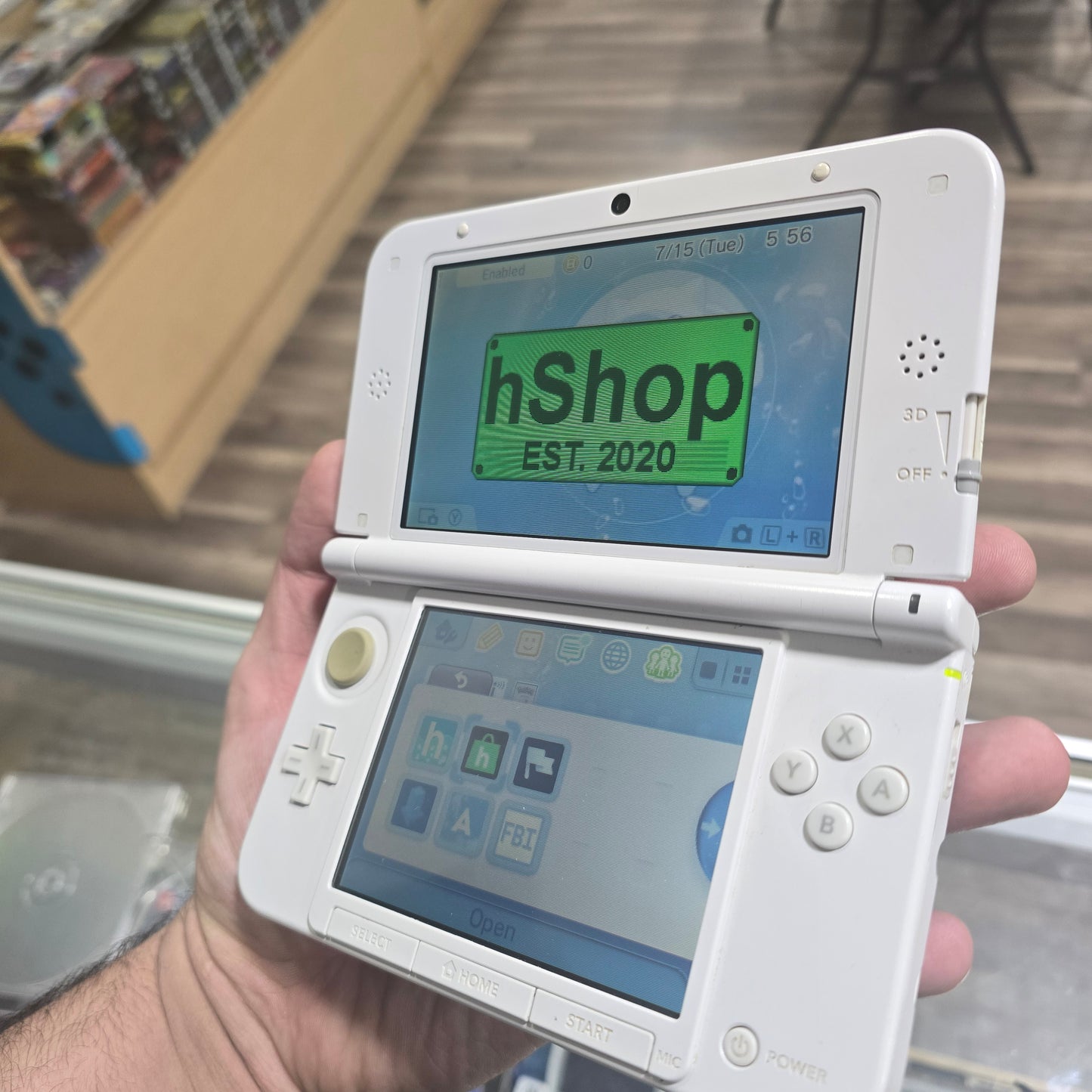 Nintendo 3DS LL Mint + White Handheld System with Digital Games and Charger (Check Condition)
