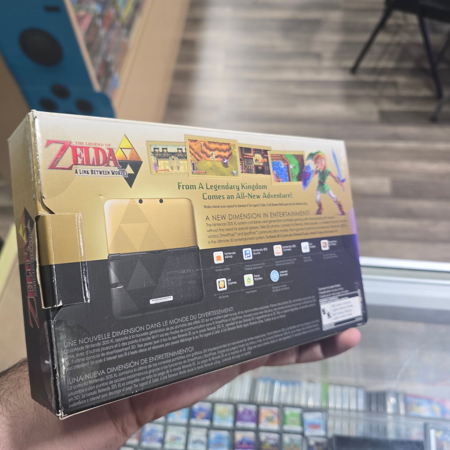 Nintendo 3DS XL Zelda Edition [A Link Between Worlds] Nintendo 3DS