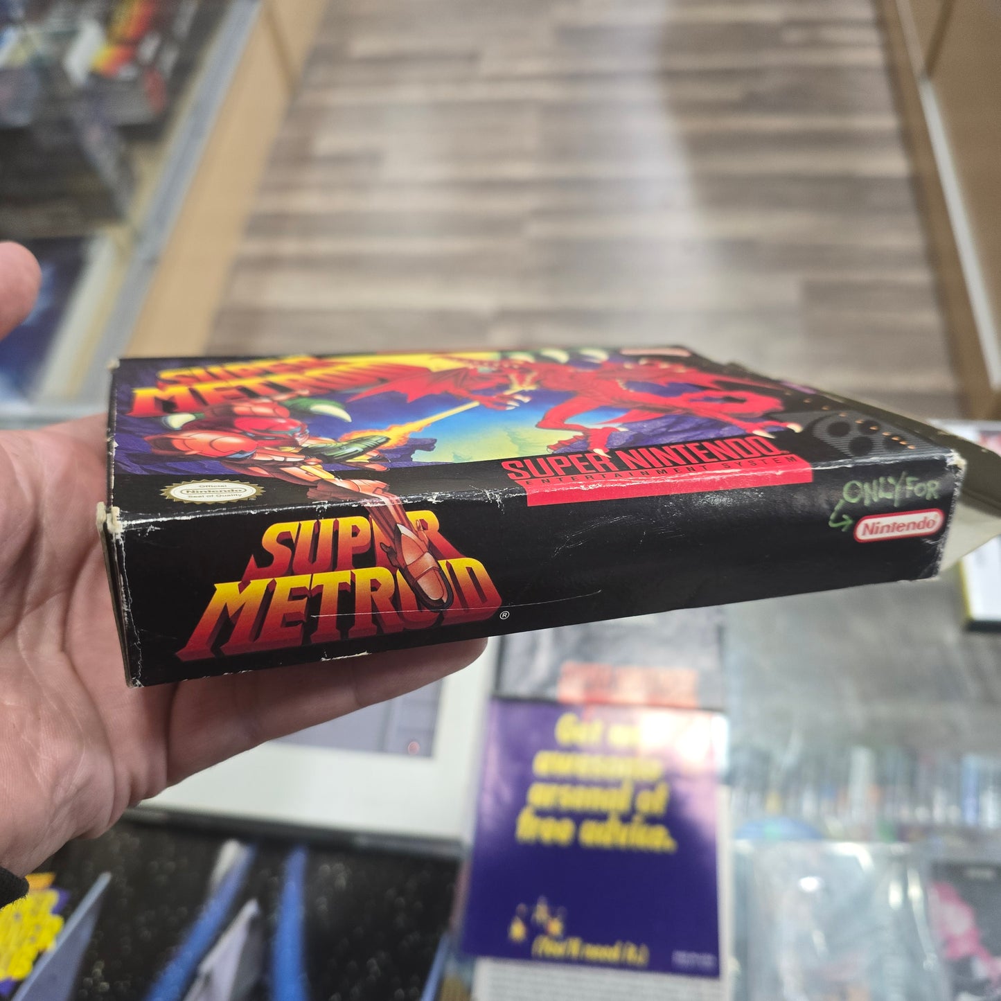 Super Metroid CIB with Poster and Box Protector Super Nintendo