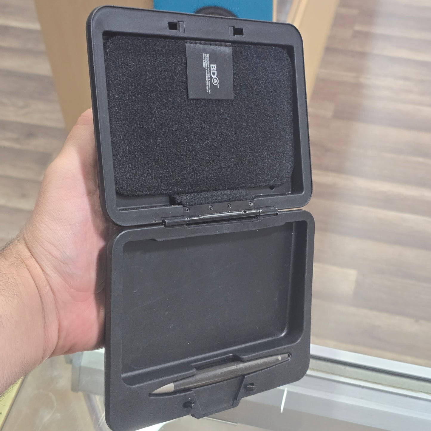 Nintendo Dsi XL System Hard Cover Cash with Stylus