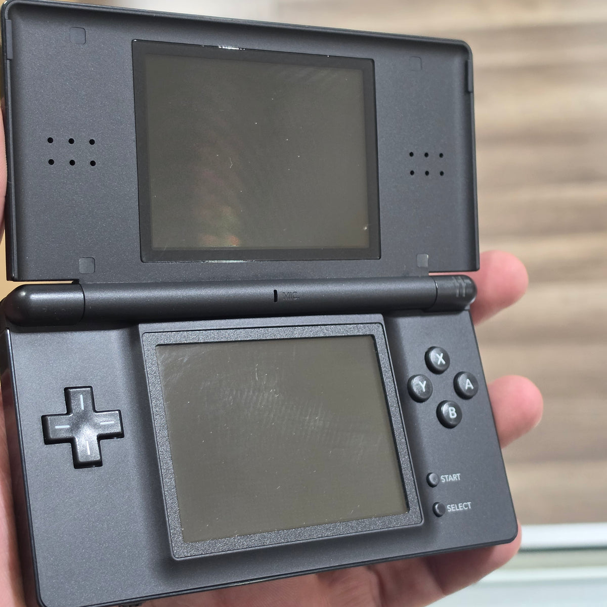 (452) Nintendo DS Lite Handheld System (Black) w/ Charger & Stylus