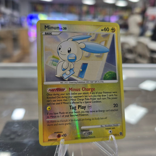 Minun - Secret Wonders Reverse Holofoil (NM)