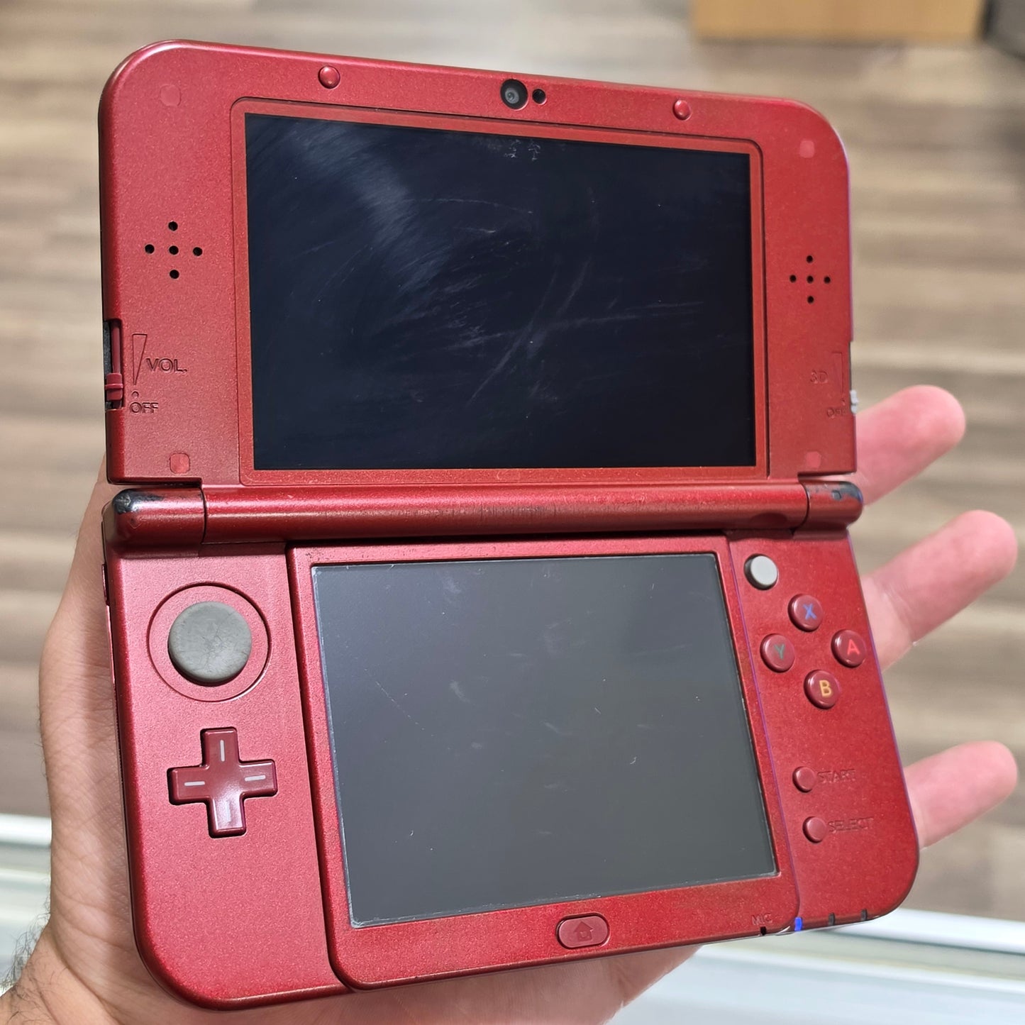 (249) Red New Nintendo 3DS XL Handheld System With Charger (Region Free)(JAPANESE TO US) (TOP AND BOTTOM IPS)