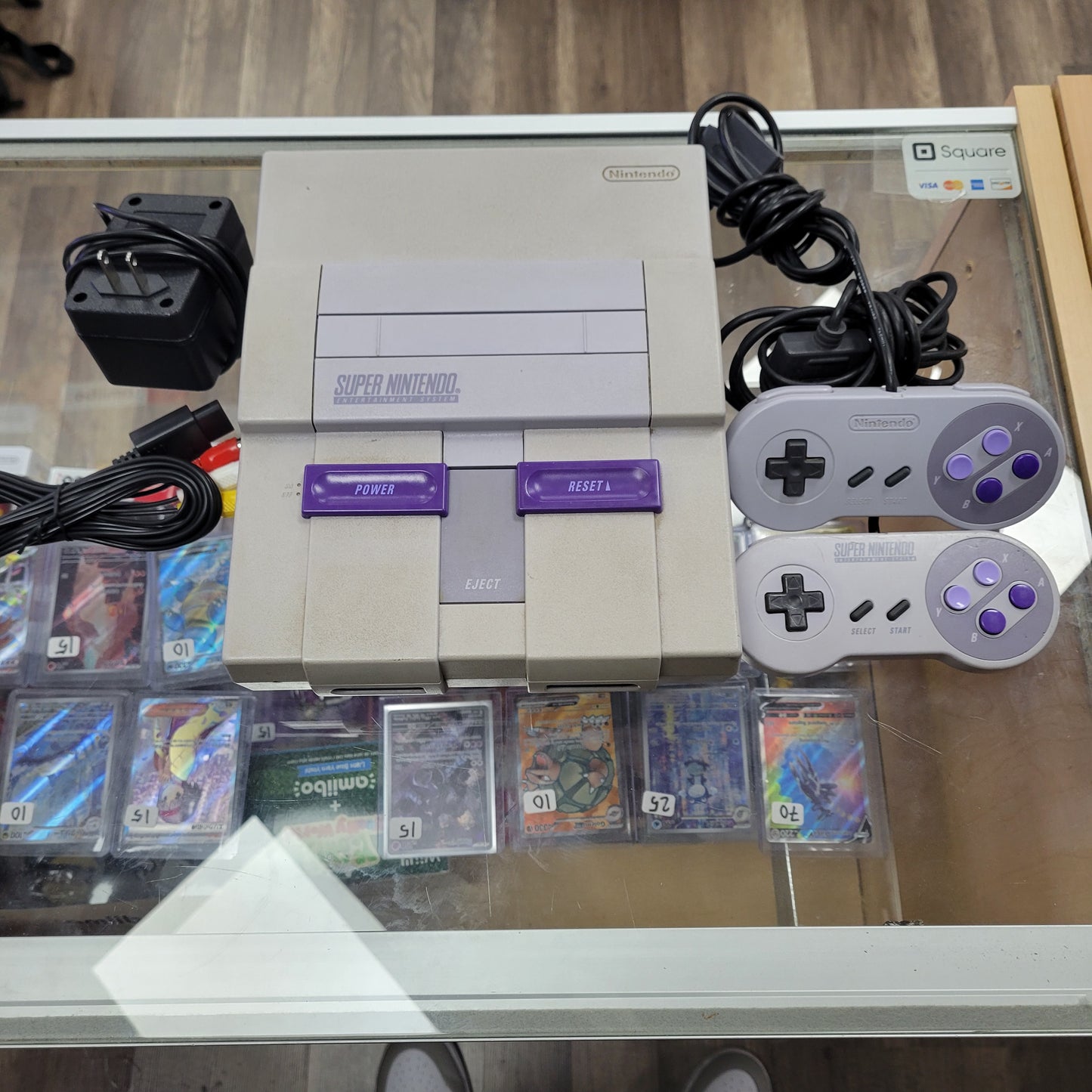 Super Nintendo Entertainment System SNES With Controllers And Cables