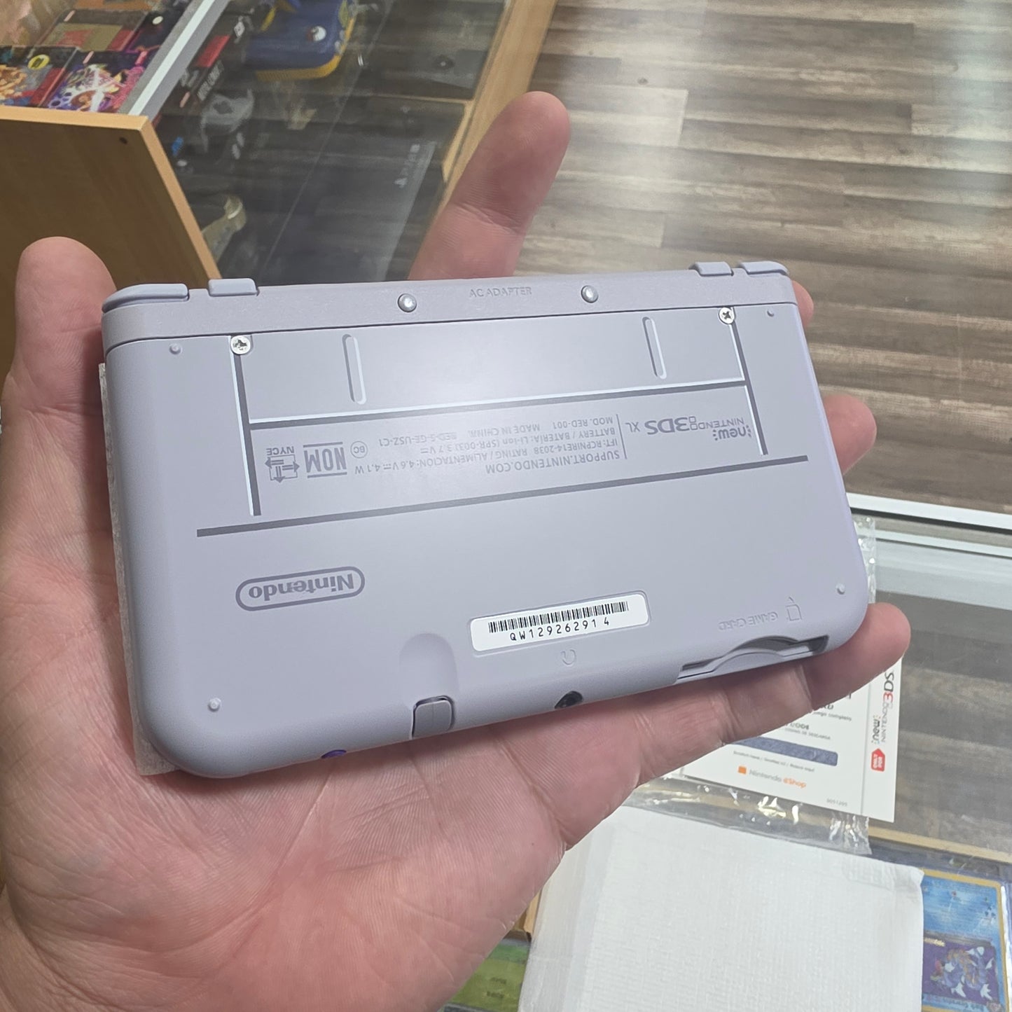 New Nintendo 3DS XL SNES Edition (Open Box) (LIKE NEW SYSTEM) (Code Unscratched) with Box Protector