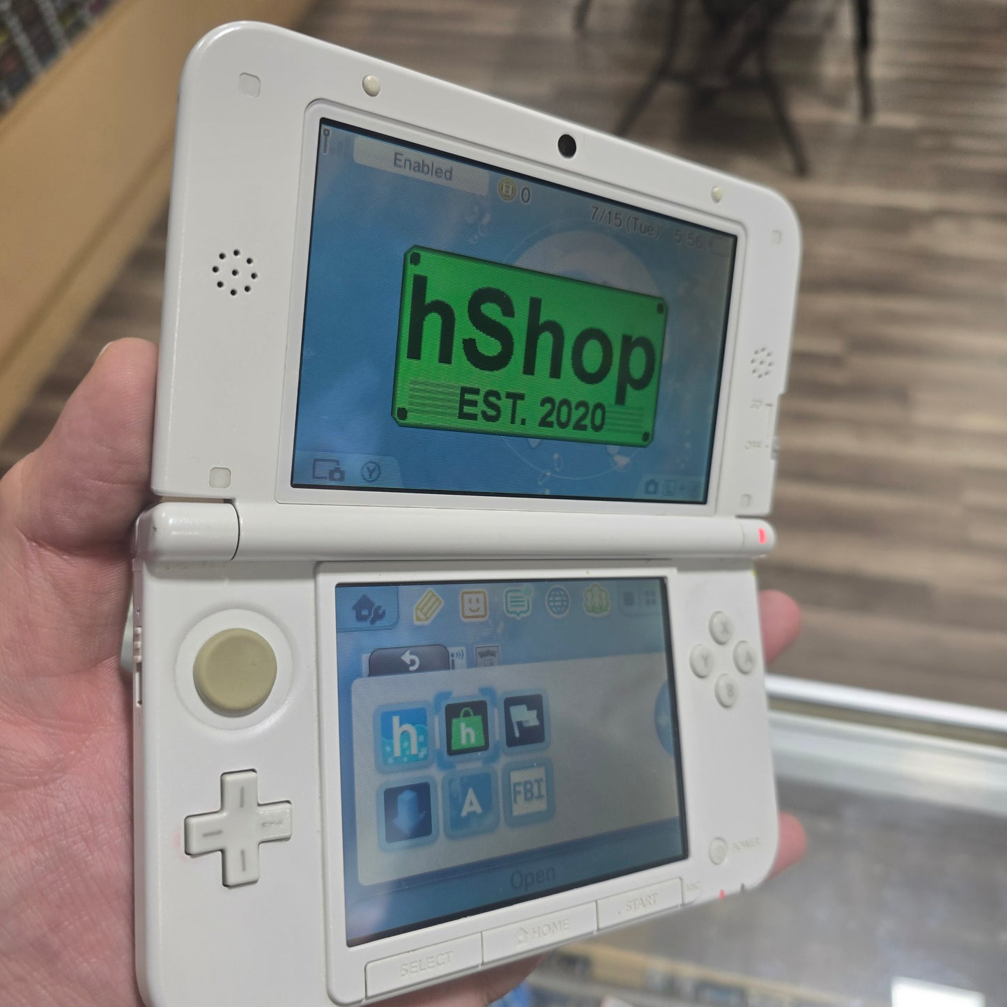 Nintendo 3DS LL Mint + White Handheld System with Digital Games and Charger (Check Condition)
