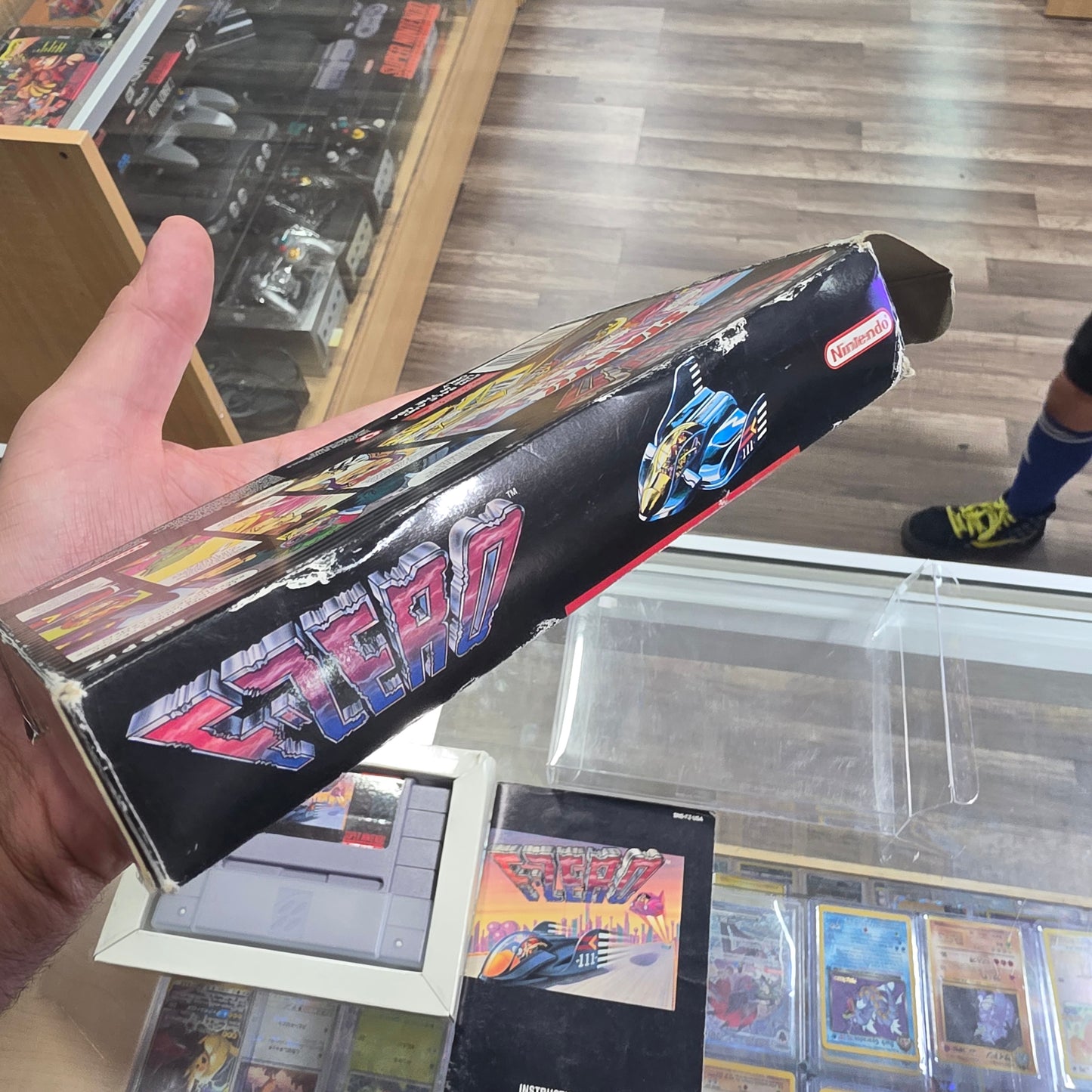 F-Zero CIB Super Nintendo with box protector