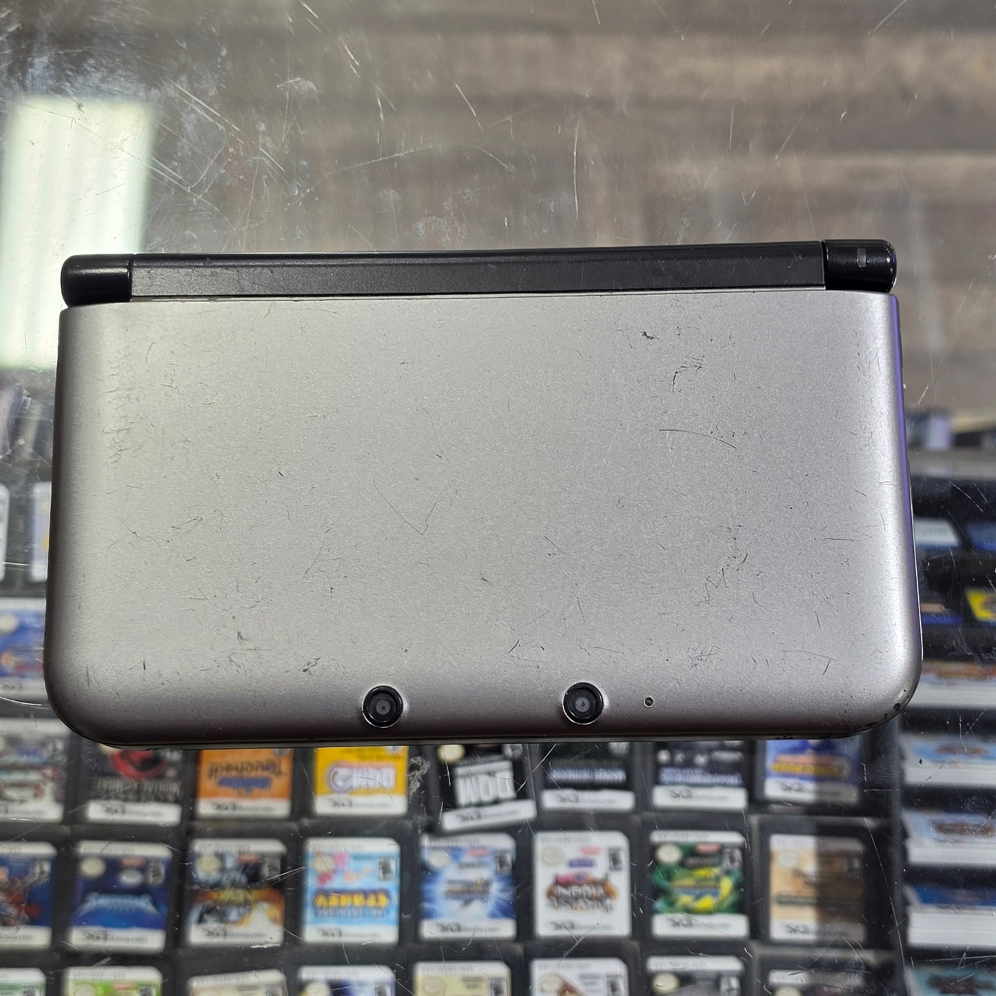 Grey Nintendo 3DS XL Handheld System With Charger (Region Free)(JAPANESE TO US)