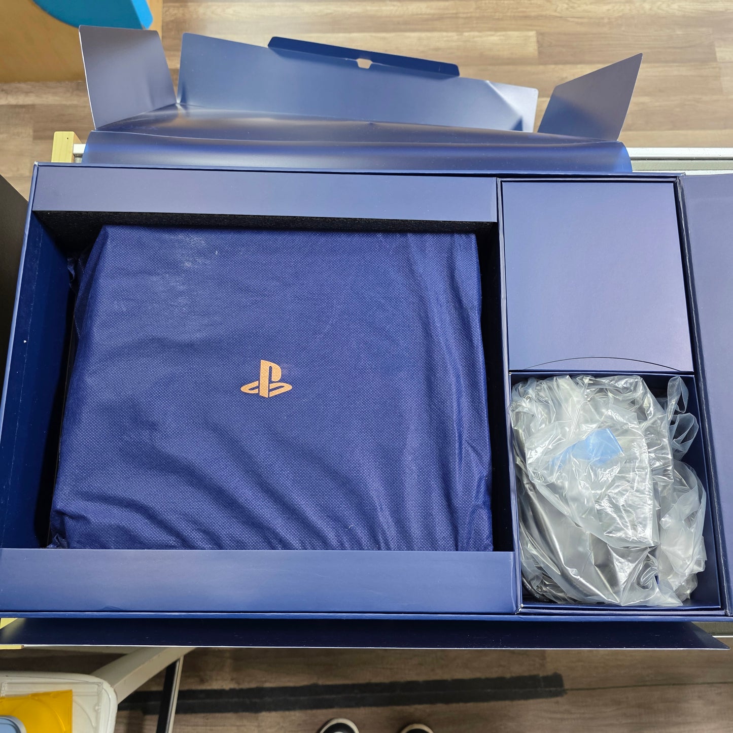 Playstation 4 2TB 500 Million Limited Edition Playstation 4 CIB