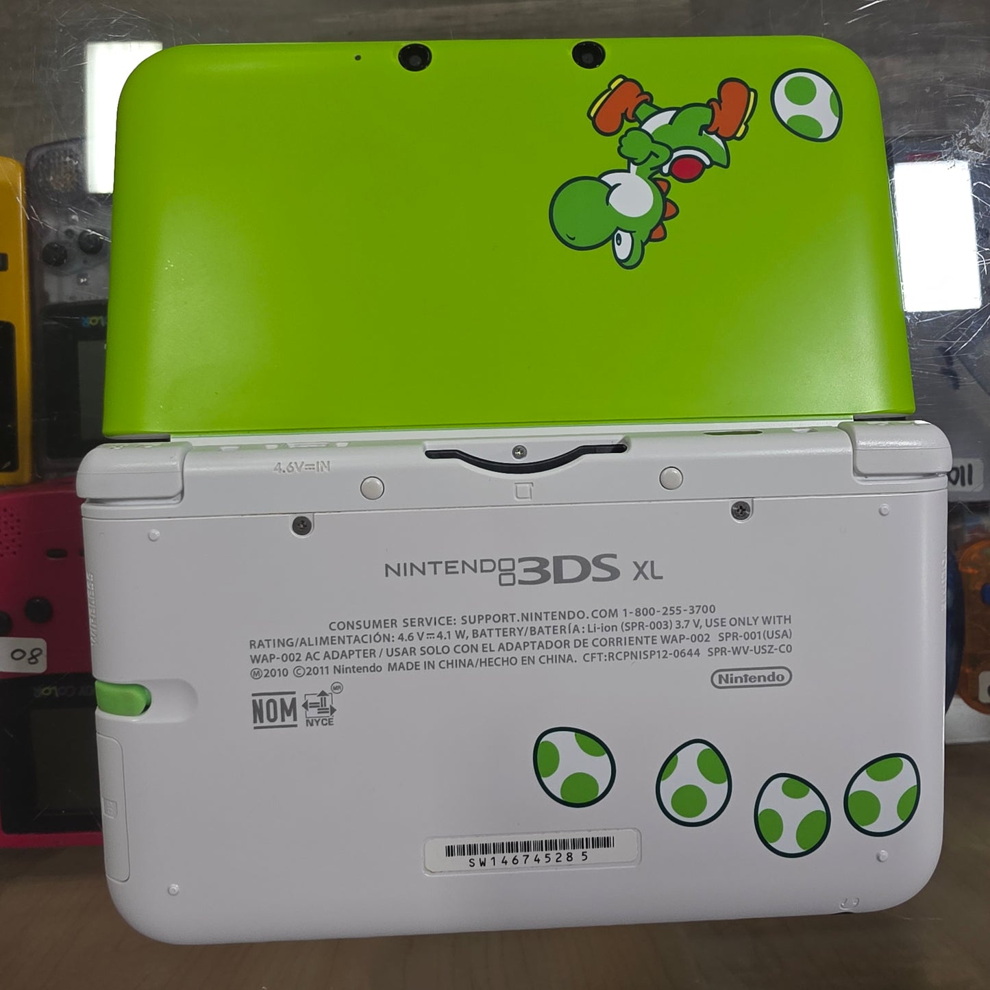 Nintendo 3DS XL Yoshi [Special Edition] Nintendo 3DS [Charger Included]