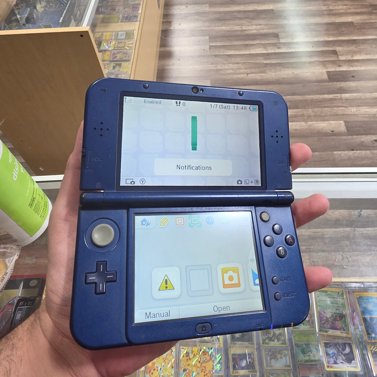 (644) New Nintendo 3DS XL Handheld System (Blue) w/ Charger (Region Free)(JAPANESE TO US)
