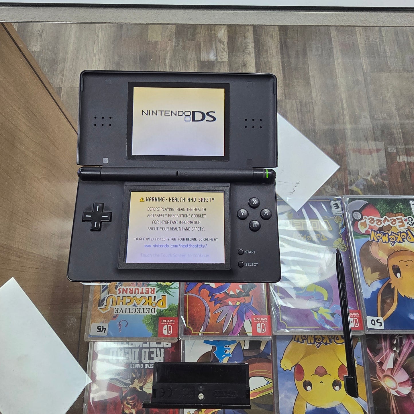 Black Nintendo DS Lite System with Charger
