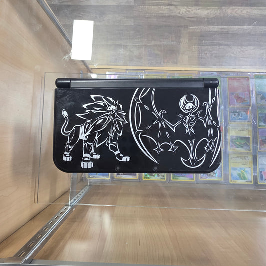 New Nintendo 3DS XL Solgaleo Lunala Black Edition Nintendo 3DS Handheld System With Charger (267)