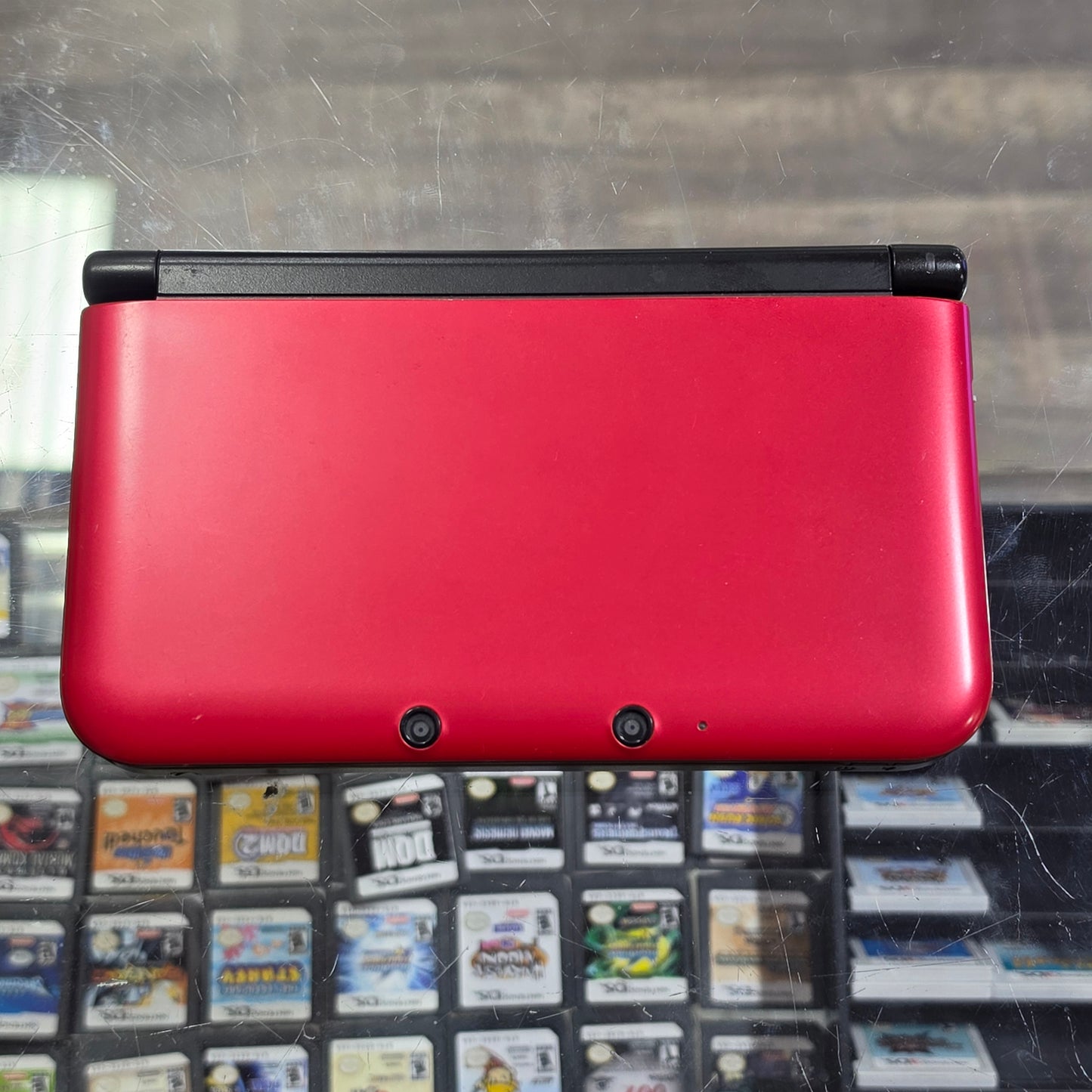 Red Nintendo 3DS XL Handheld System With Charger (Region Free) (CLEAN)(JAPANESE TO US)