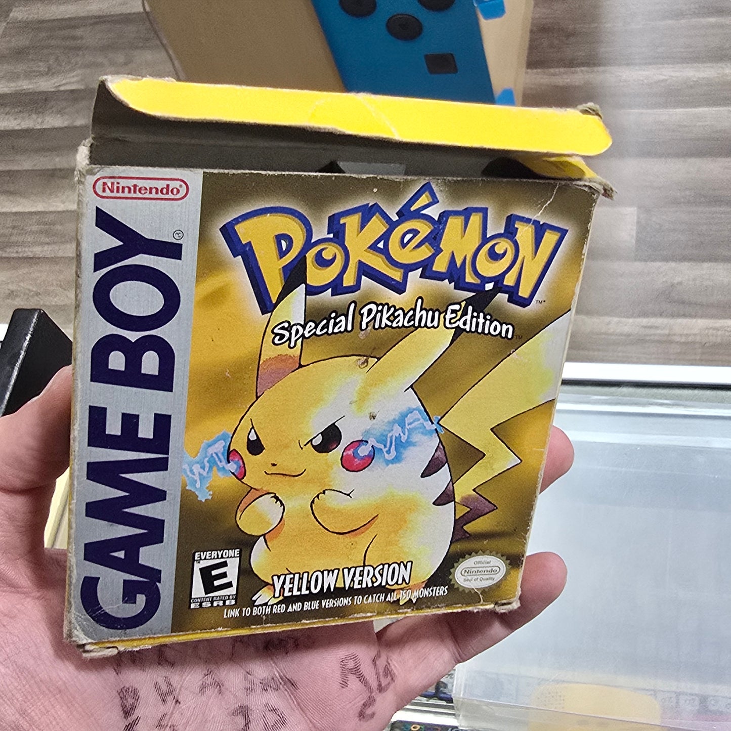 Pokemon Yellow (Authentic) (Saves) Nintendo Gameboy with Box and Manual