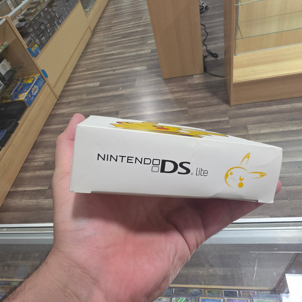 Nintendo DS Lite Yellow Pikachu Limited Edition (LIKE NEW)