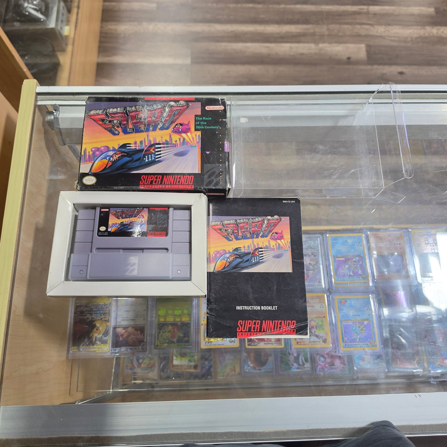 F-Zero CIB Super Nintendo with box protector