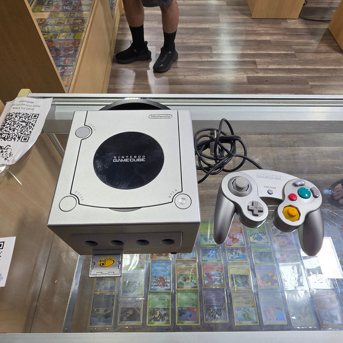 (603) Silver Nintendo GameCube System with One Controller and Wires + Memory Card